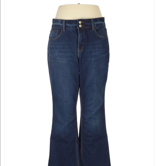 Lane Bryant Tighter Tummy Technology Boot Cut Jean - Picture 2 of 9